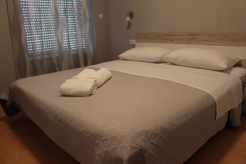 Beachside Apartments Znjan Split Værelse billede