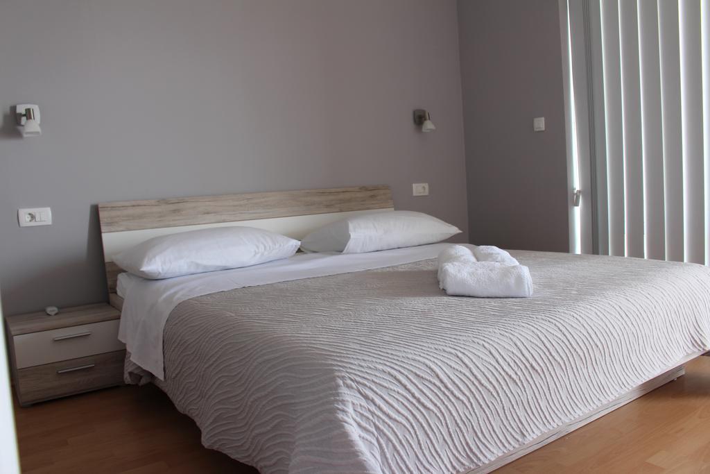 Beachside Apartments Znjan Split Værelse billede